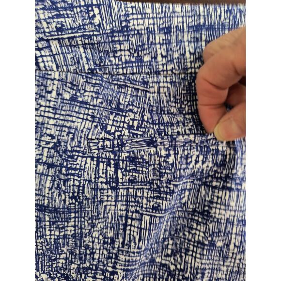 Chico's Brigitte Slim Ankle Pants Women's Sz 4 Blue Grid Print Slimming Pull on - Picture 8 of 13